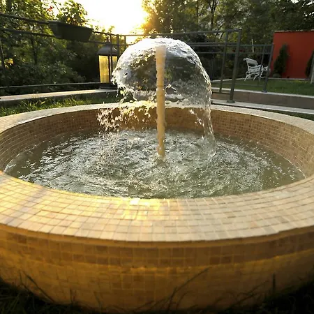 Garden40 Couette-café 4*